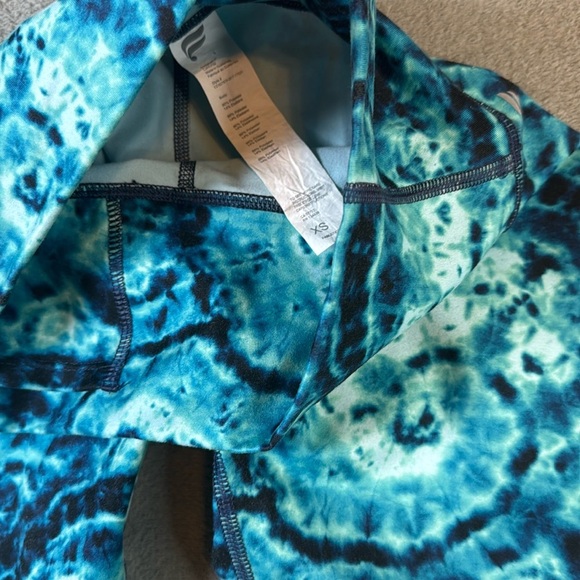 Fabletics Define PowerHold® High-Waisted Blue Tie-Dye Leggings XS - Picture 7 of 8
